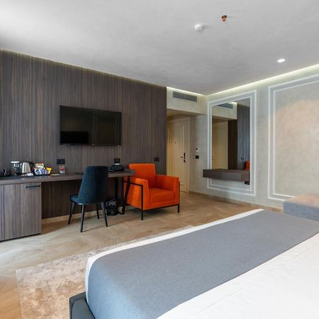 Hotel Plaza Berat Buitenkant foto