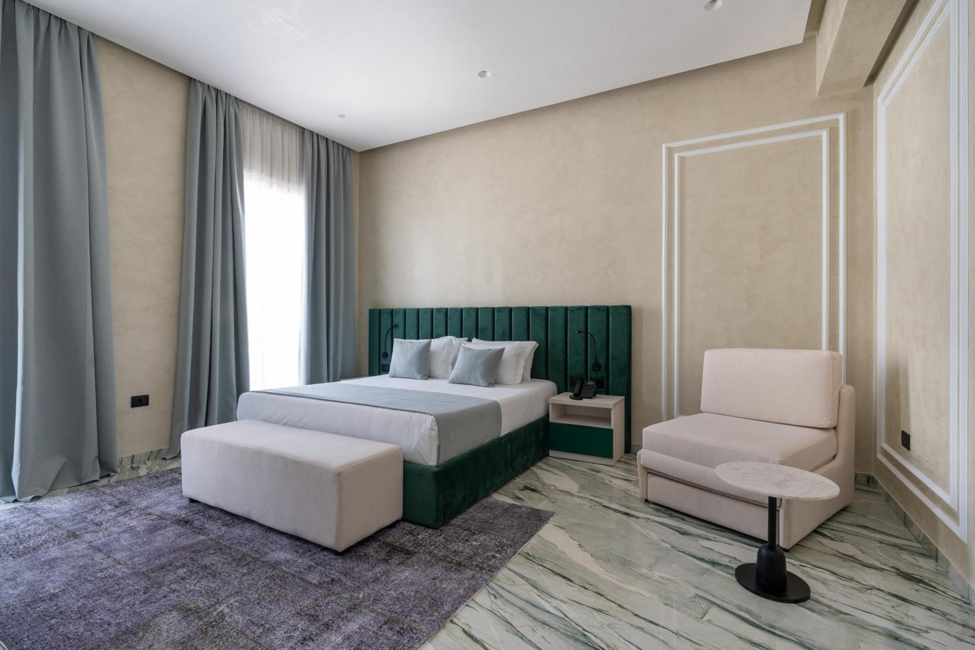 Hotel Plaza Berat Buitenkant foto
