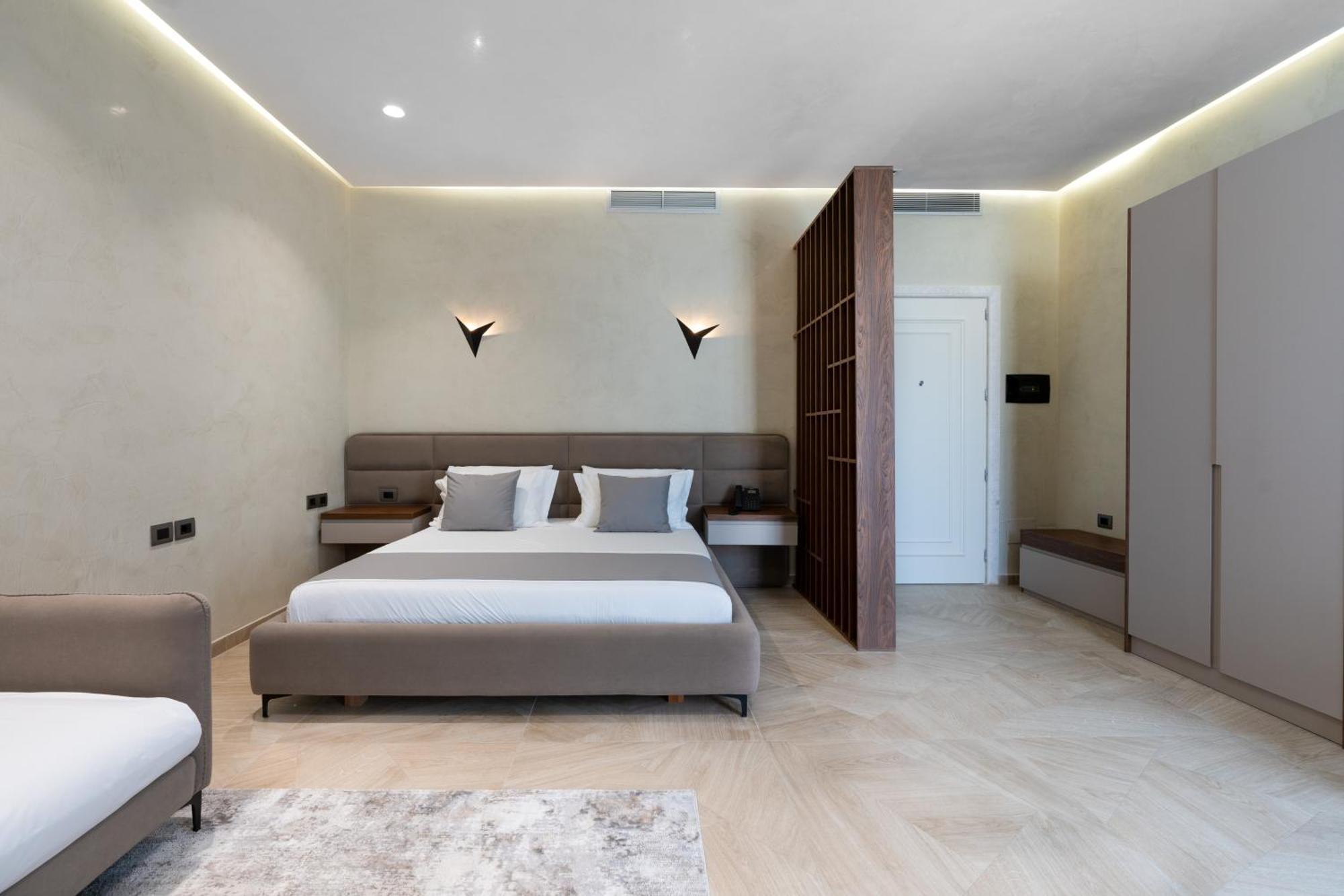 Hotel Plaza Berat Buitenkant foto